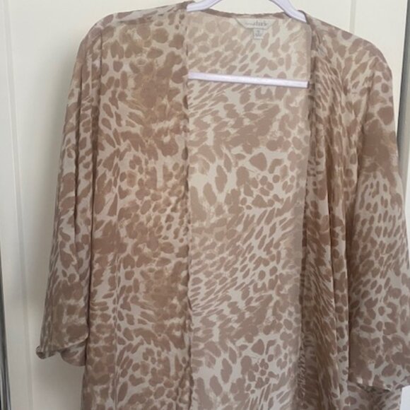 Cream, brown leopard kimono - Charming Charlie - Picture 1 of 3